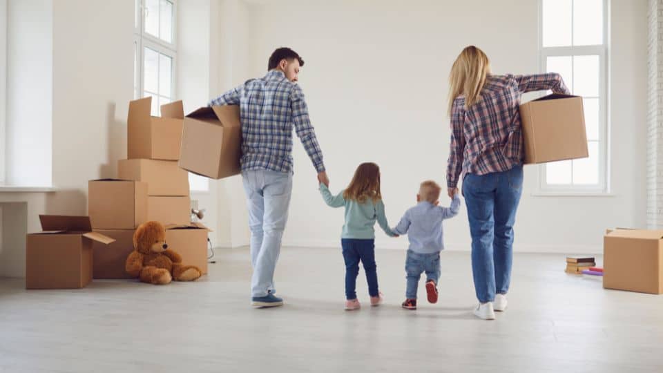 הובלות דירה למרחקים ארוכים: מה שצריך לדעת ולתכנן