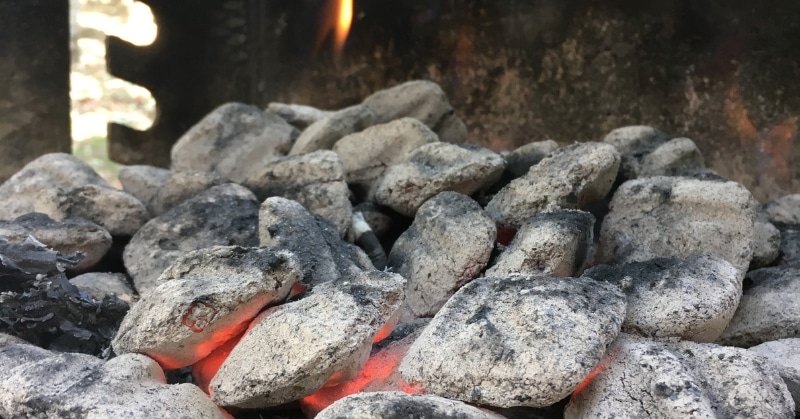 כמה עולה גריל פחמים ואיך מדליקים אותו